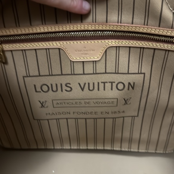 Excellent Neverfull bag with matching pouchette and wallet! - Picture 4 of 14